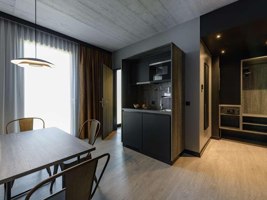 Ibis Styles Friedrichshafen Hotel Стая снимка